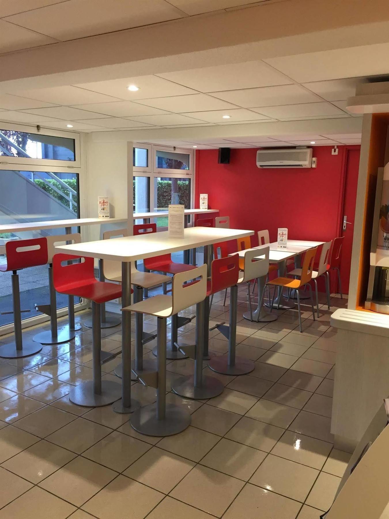 Premiere Classe Toulouse Sud - Portet Luaran gambar